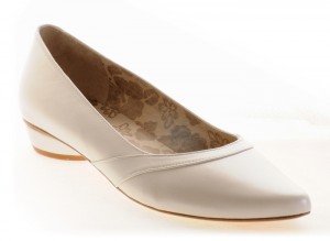 Modelo Eva, colección enepe zapatos de novia 2012