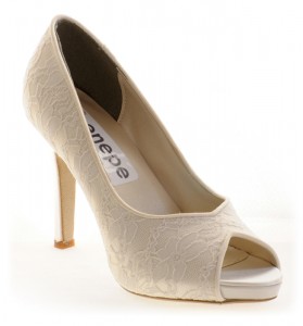 Modelo Carla, colección enepe zapatos de novia 2012