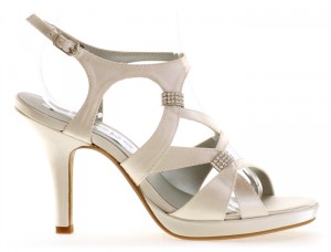 Modelo Camila enepe zapatos de novia y fiesta