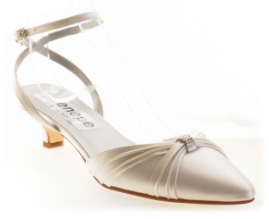 Modelo Wilma enepe zapato de novia y fiesta