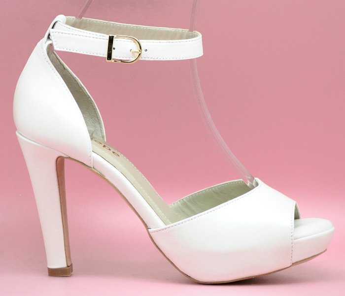 plain bridal shoes